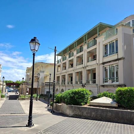 Appartement Avec Piscine, Tennis & Balcon, Centre-Ville Chatelaillon-Plage, 6 Pers, 2 Ch - Fr-1-706-17 Extérieur photo