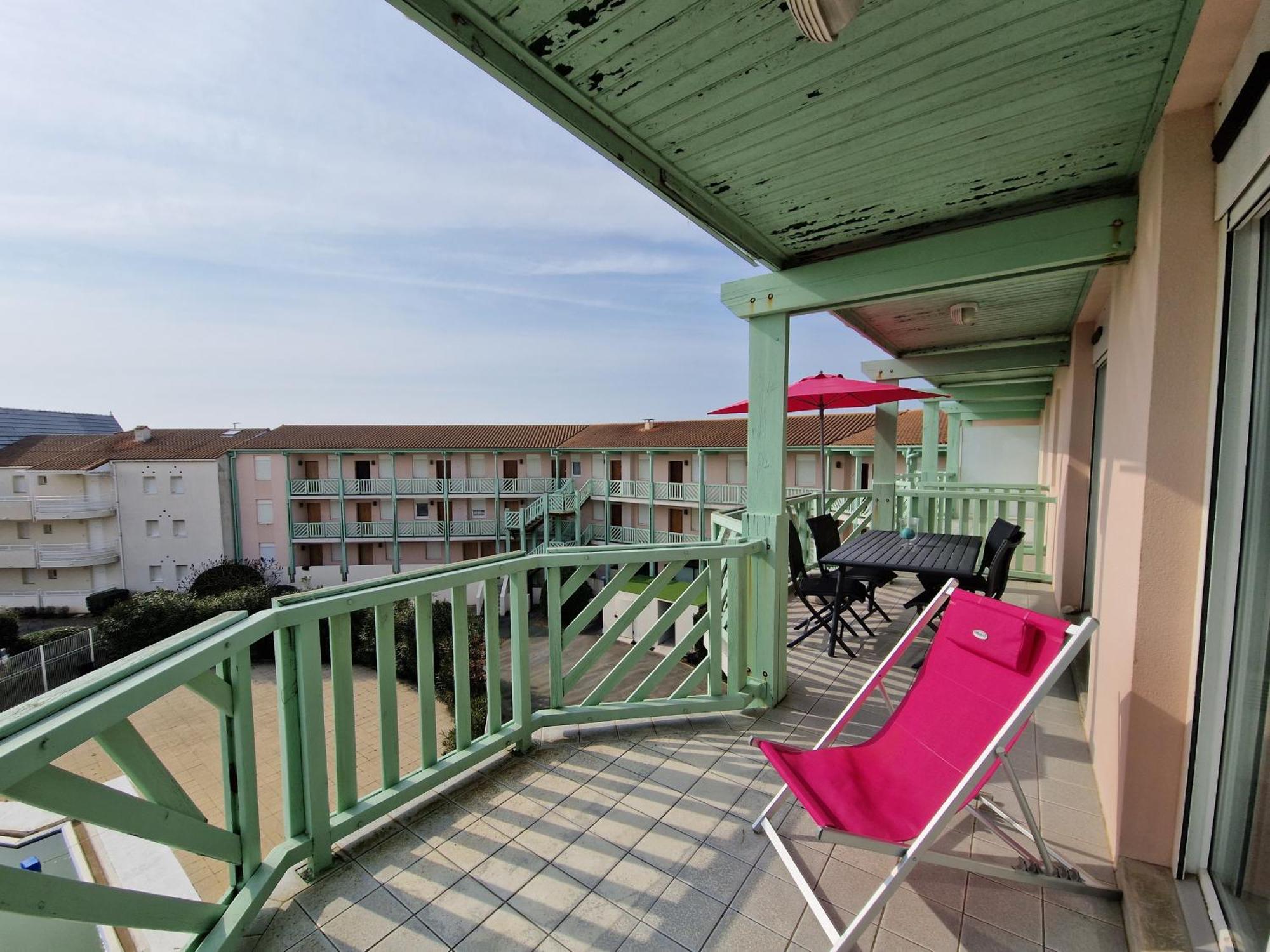 Appartement Avec Piscine, Tennis & Balcon, Centre-Ville Chatelaillon-Plage, 6 Pers, 2 Ch - Fr-1-706-17 Extérieur photo